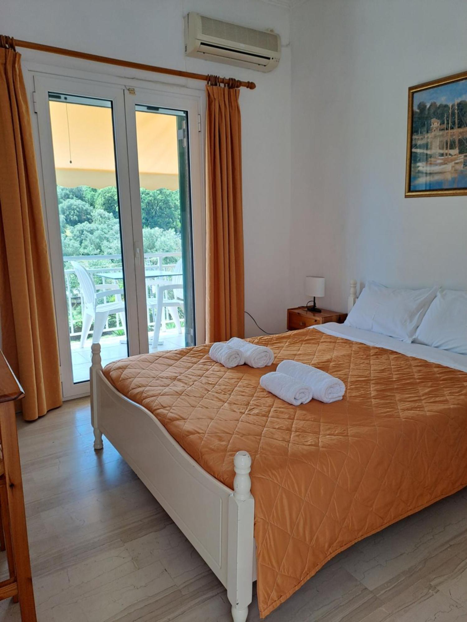 Evridiki Apartments Mesongí Eksteriør bilde