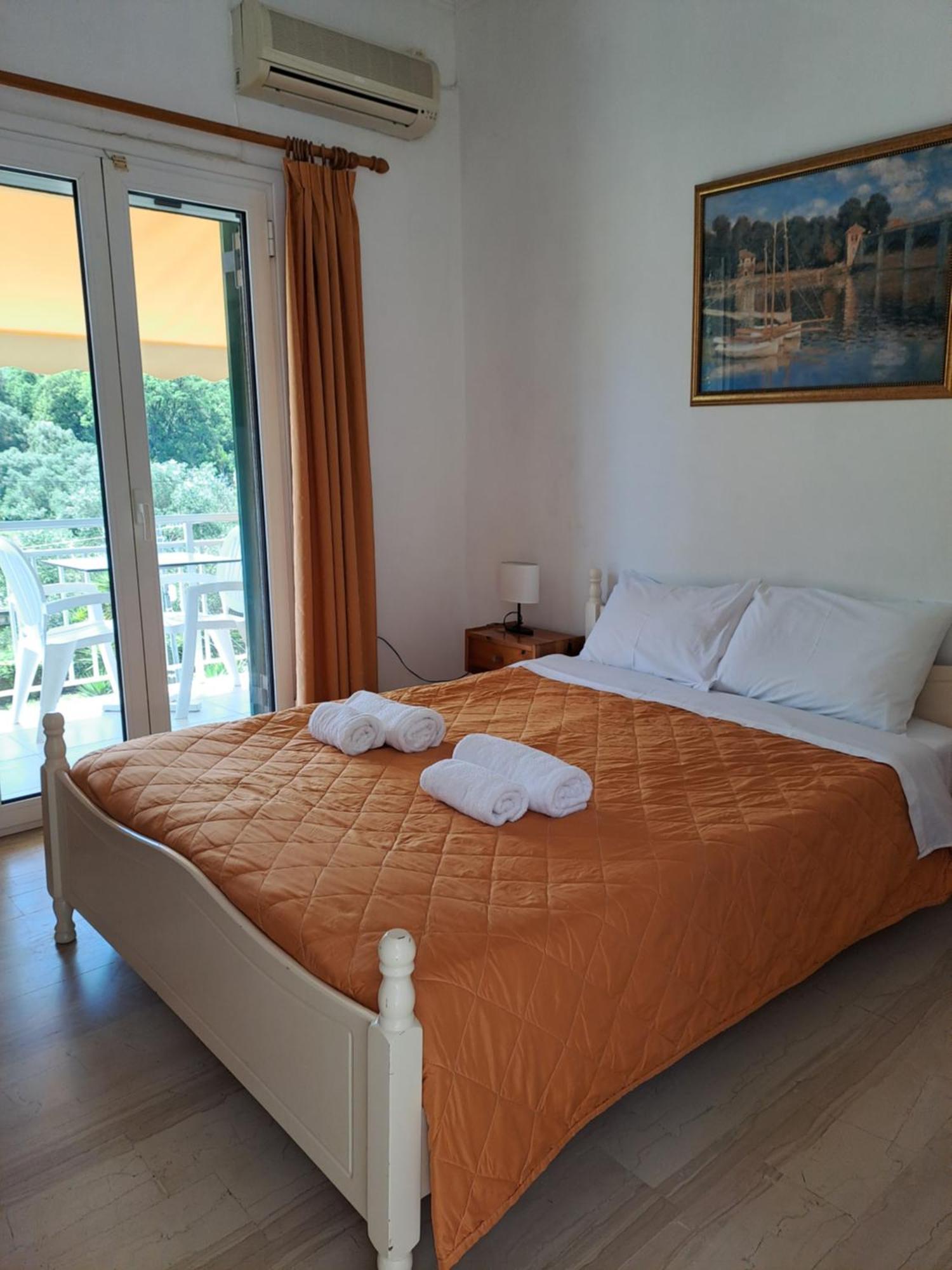Evridiki Apartments Mesongí Eksteriør bilde