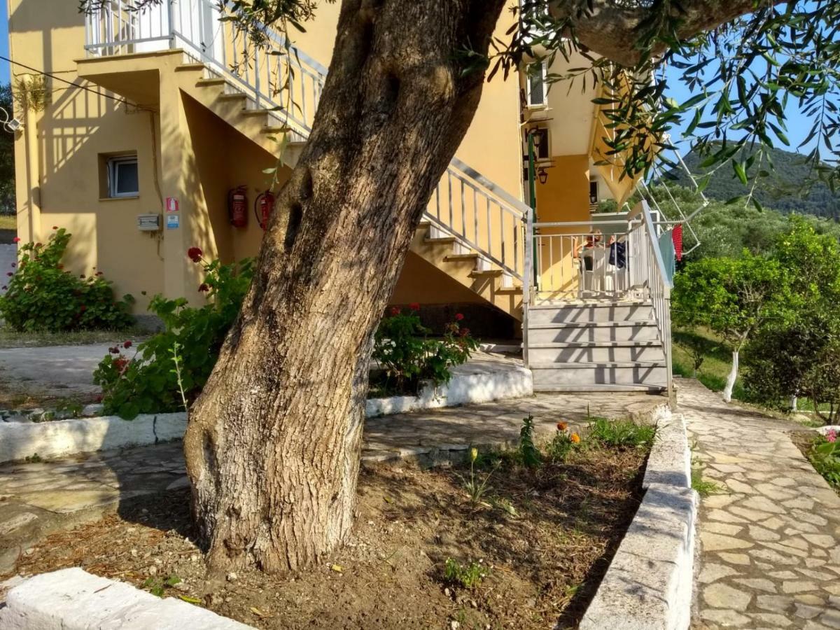 Evridiki Apartments Mesongí Eksteriør bilde